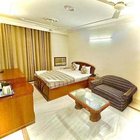 Hotel Pablas International, New Delhi, Near Metro Exterior foto