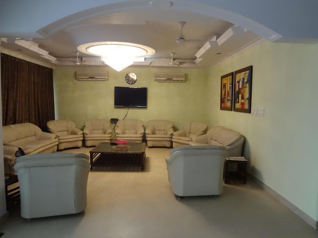Hotel Pablas International, New Delhi, Near Metro Exterior foto