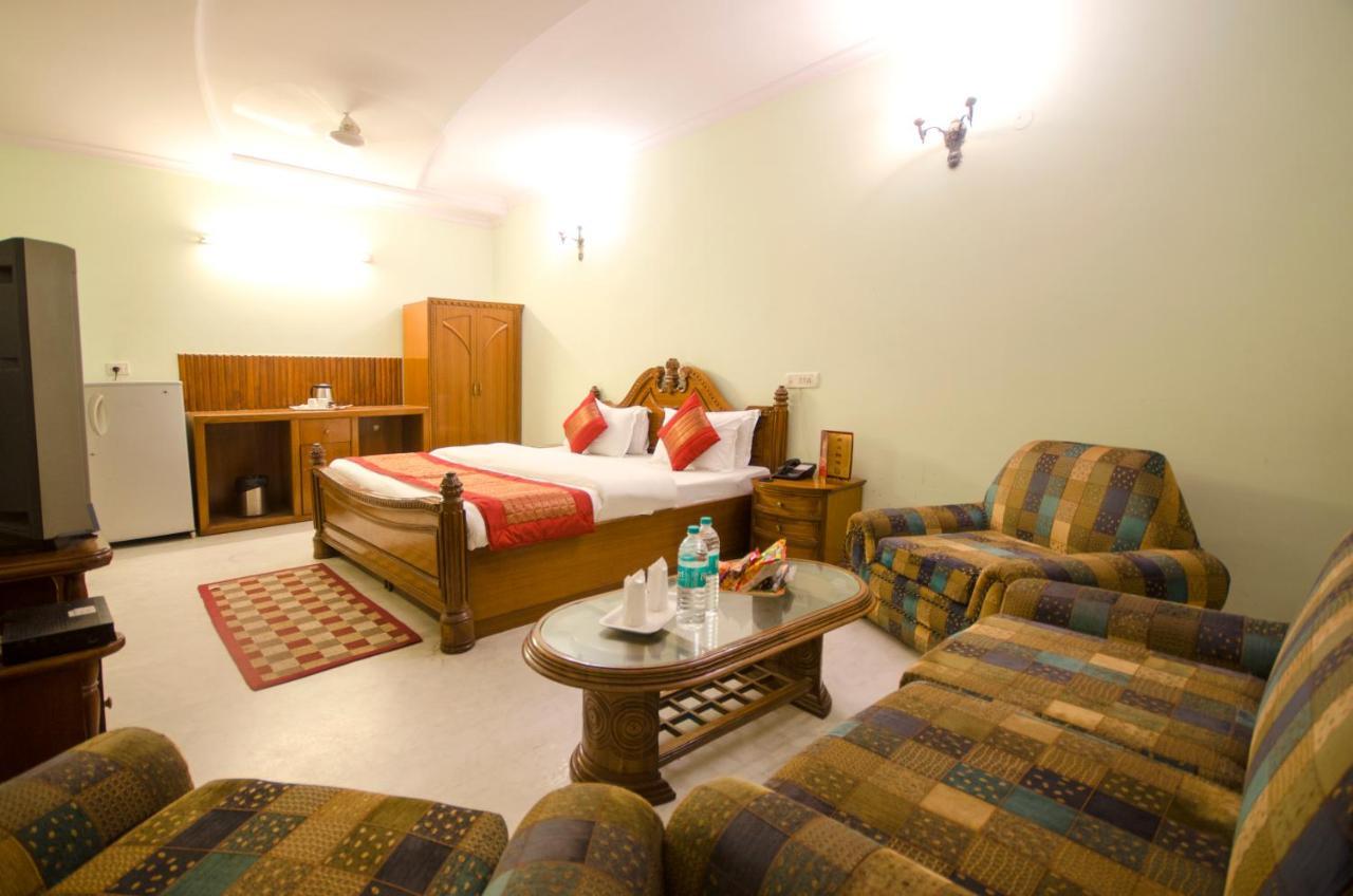 Hotel Pablas International, New Delhi, Near Metro Exterior foto